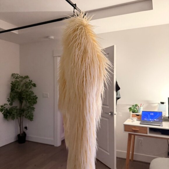 Pretty little thing yellow Faux Fur jacket - Picture 7 of 8